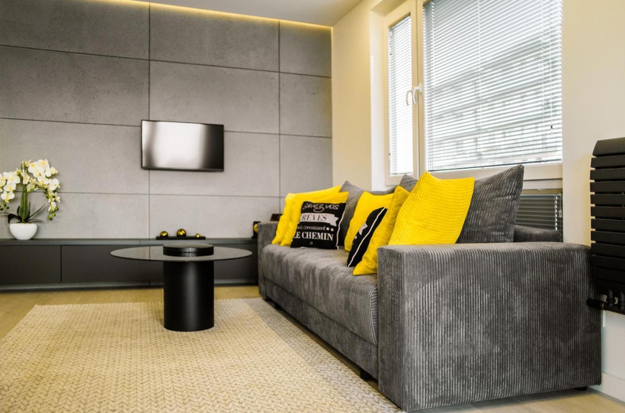 Apartamenty Homely Place Serce Poznania - Stary Rynek - Parking Exterior foto